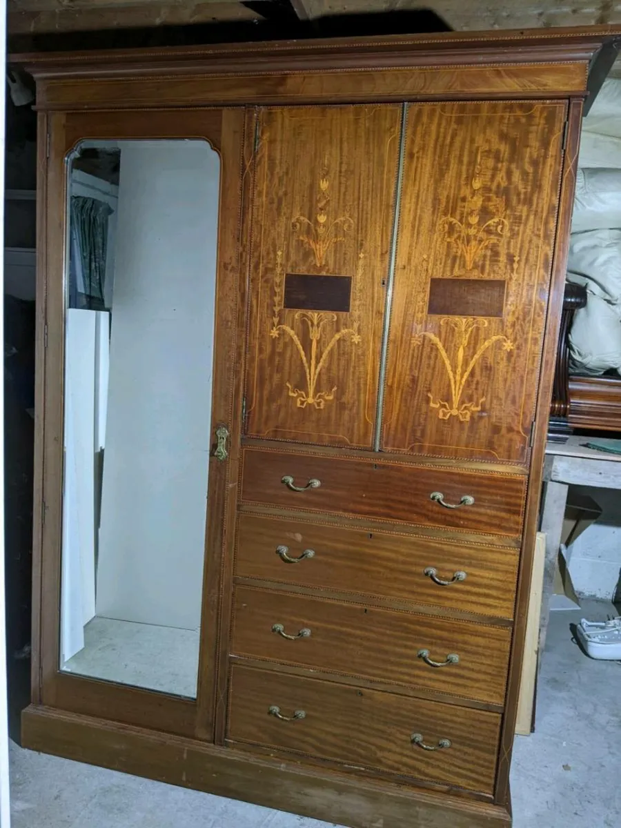 Mahogany wardrobe with inlay - Image 1