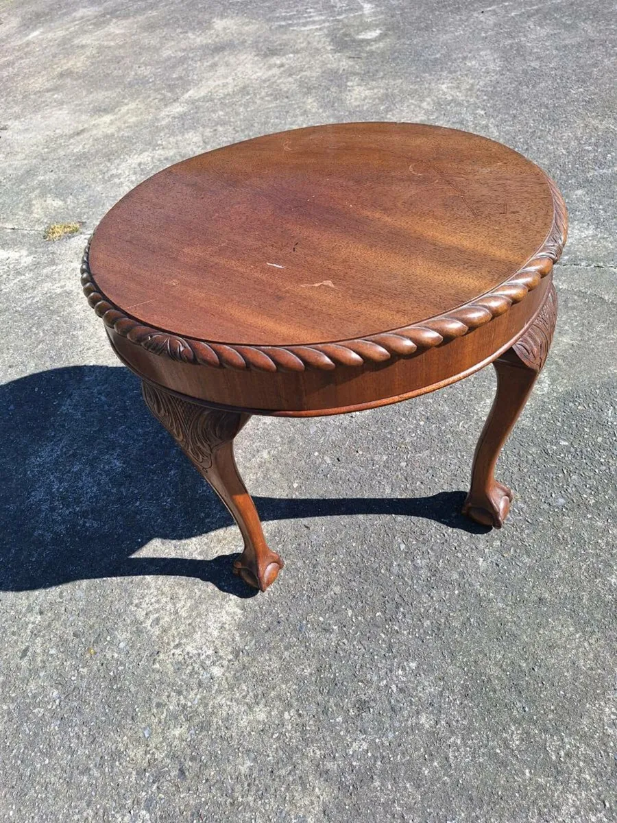 Vintage circular side table - Image 1