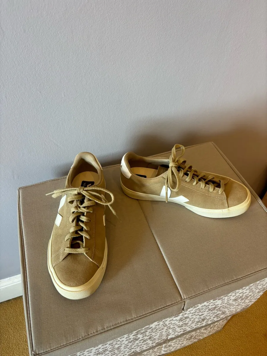 Men’s Vejas - Image 2