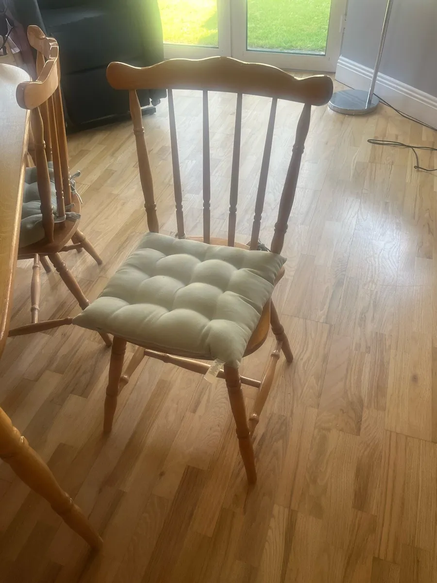 Dining Table and 6 Chairs - Image 2