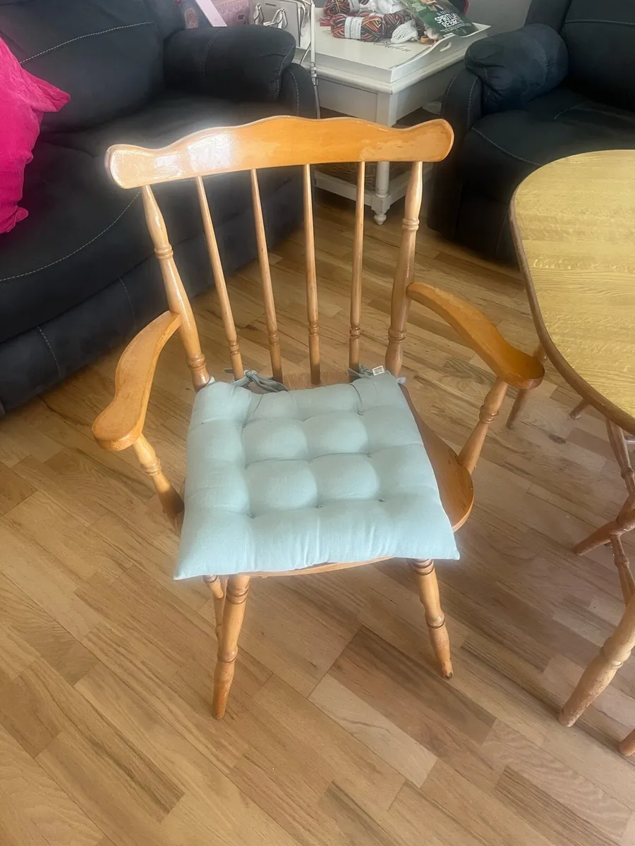 Dining Table and 6 Chairs - Image 3