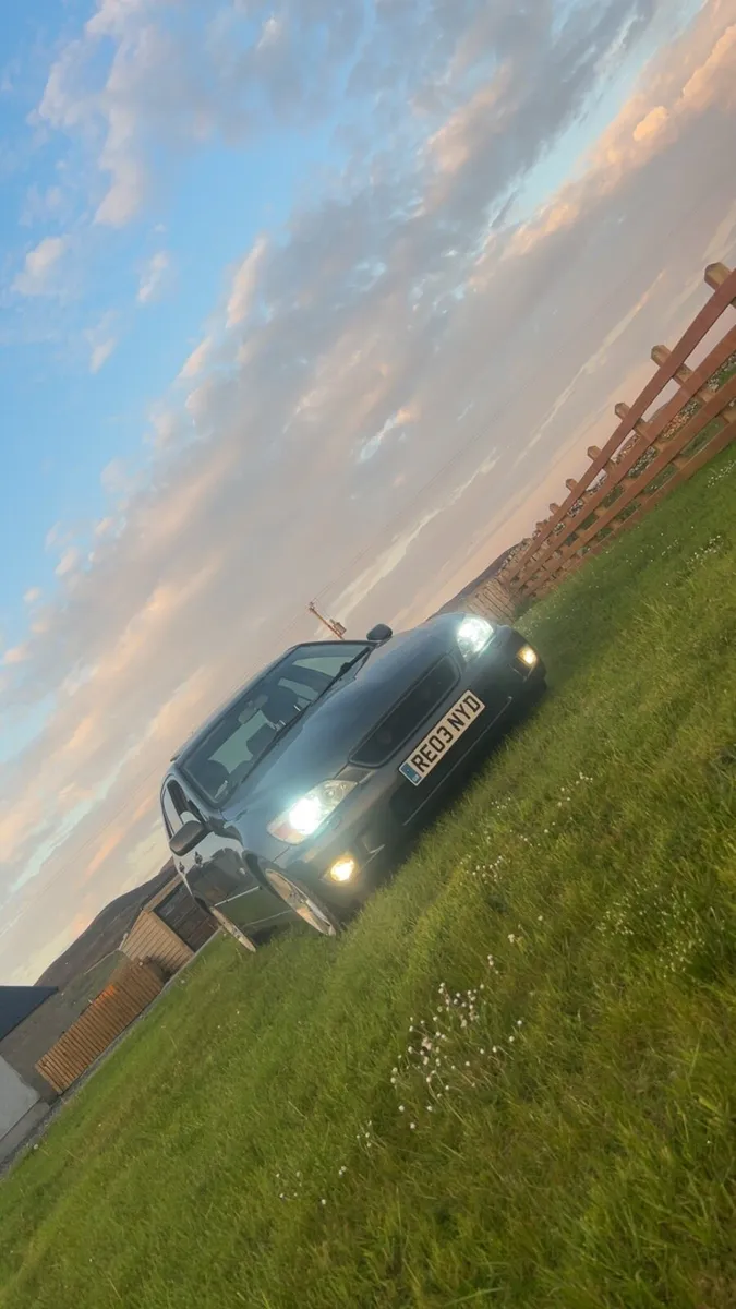 Lexus is200 - Image 1