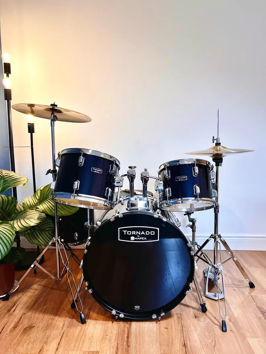 Mapex Tornado Drumkit - Image 1