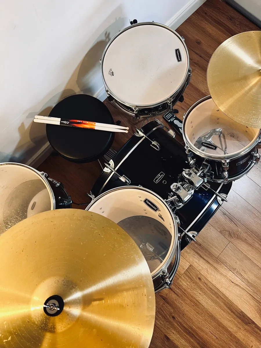 Mapex Tornado Drumkit - Image 4