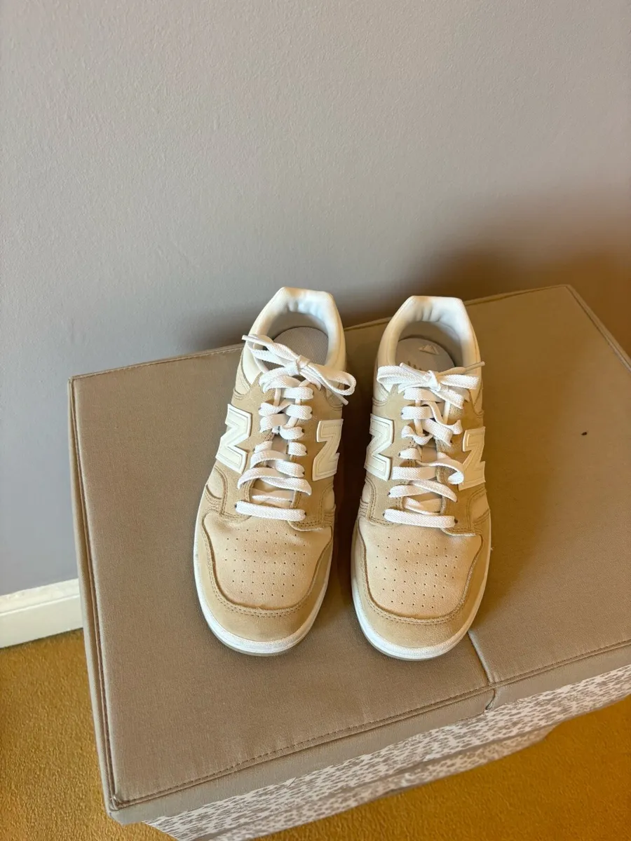 Men’s beige new balance - Image 3