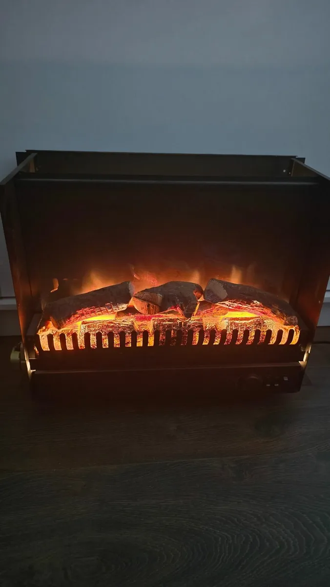 Electric fireplace - Image 2