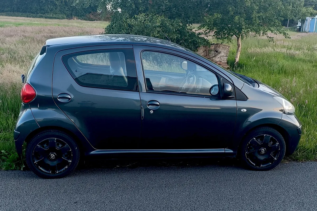 Toyota aygo NCT 02/26 69k mls - Image 3