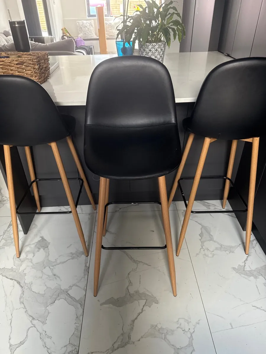 Bar  stools
