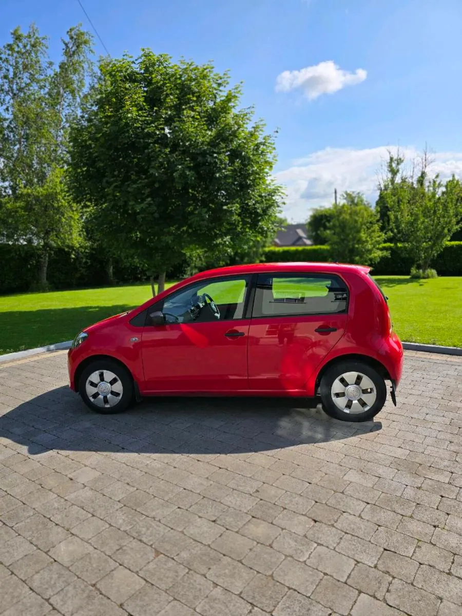 Volkswagon up - Image 2