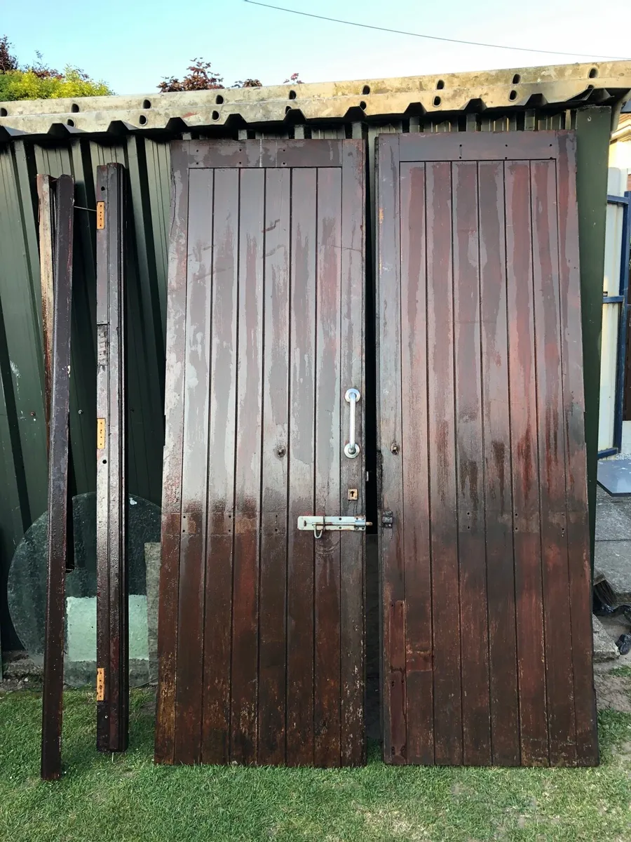 Set of teak timber doors - Image 1