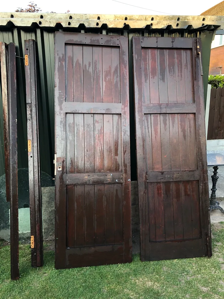 Set of teak timber doors - Image 4