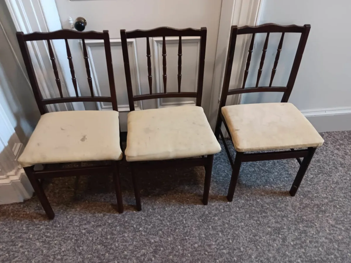 3 Old Chairs - 20 euro