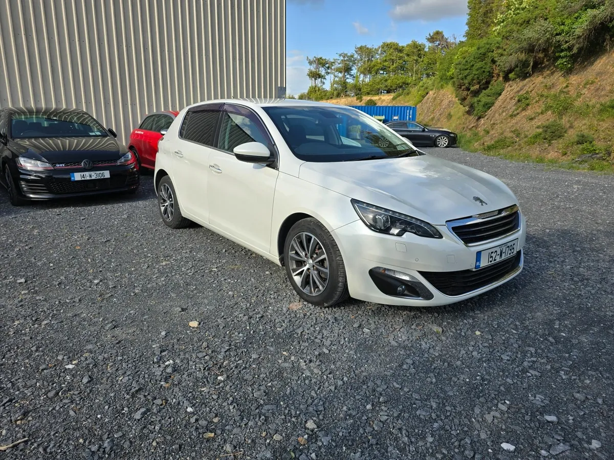 Peugeot 308 2015 - Image 1