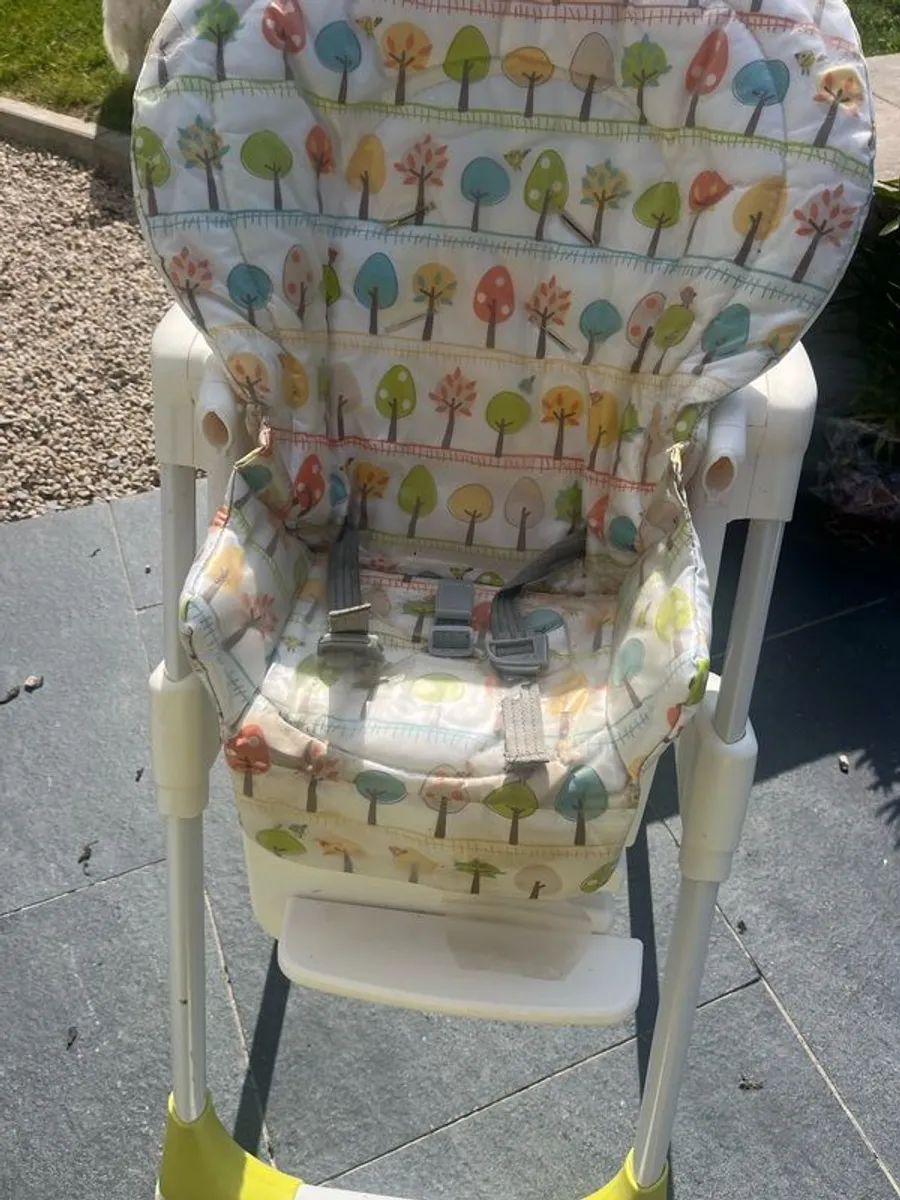Joie foldable high chair - Image 3