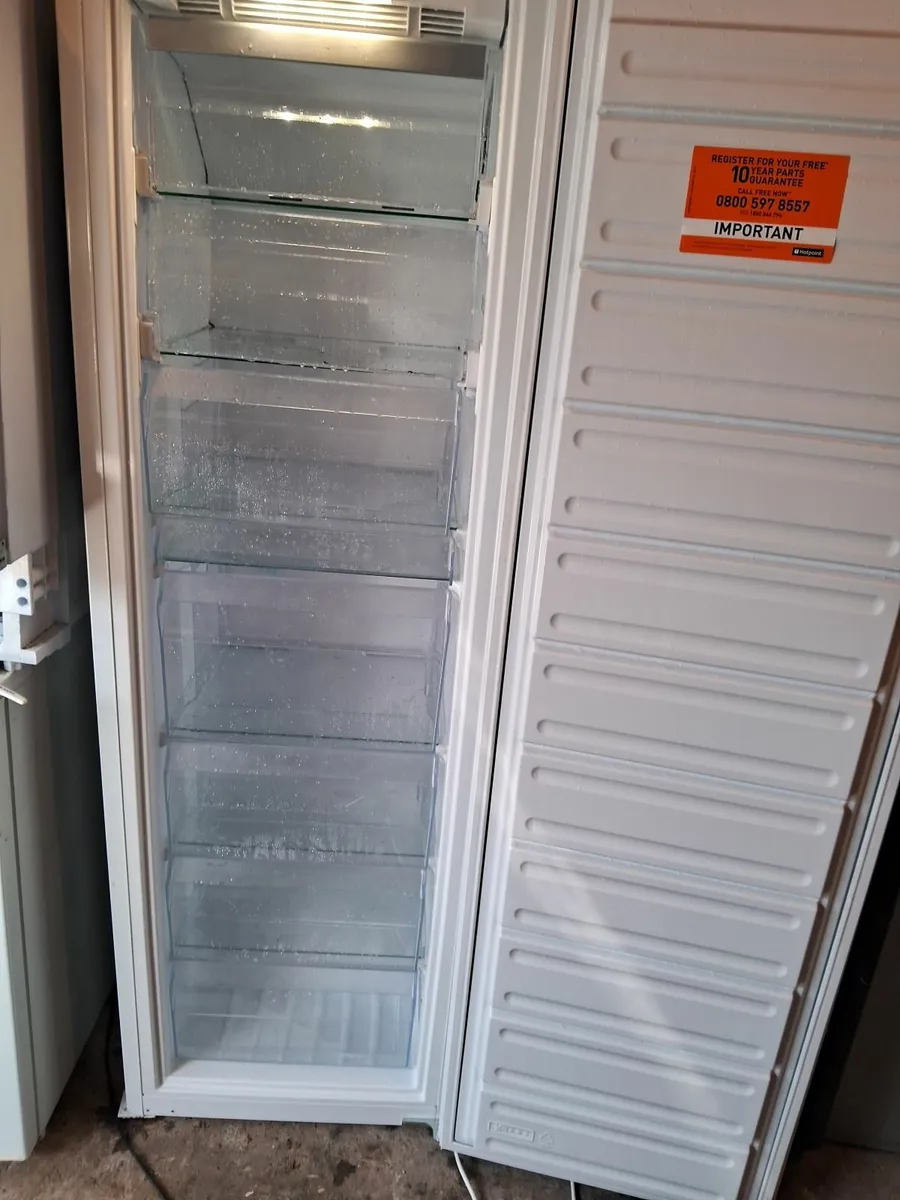 YEAR OLD LARDER FREEZER - Image 4
