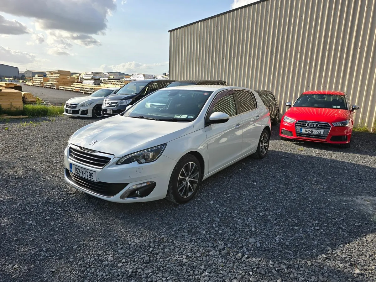 Peugeot 308 2015 - Image 2