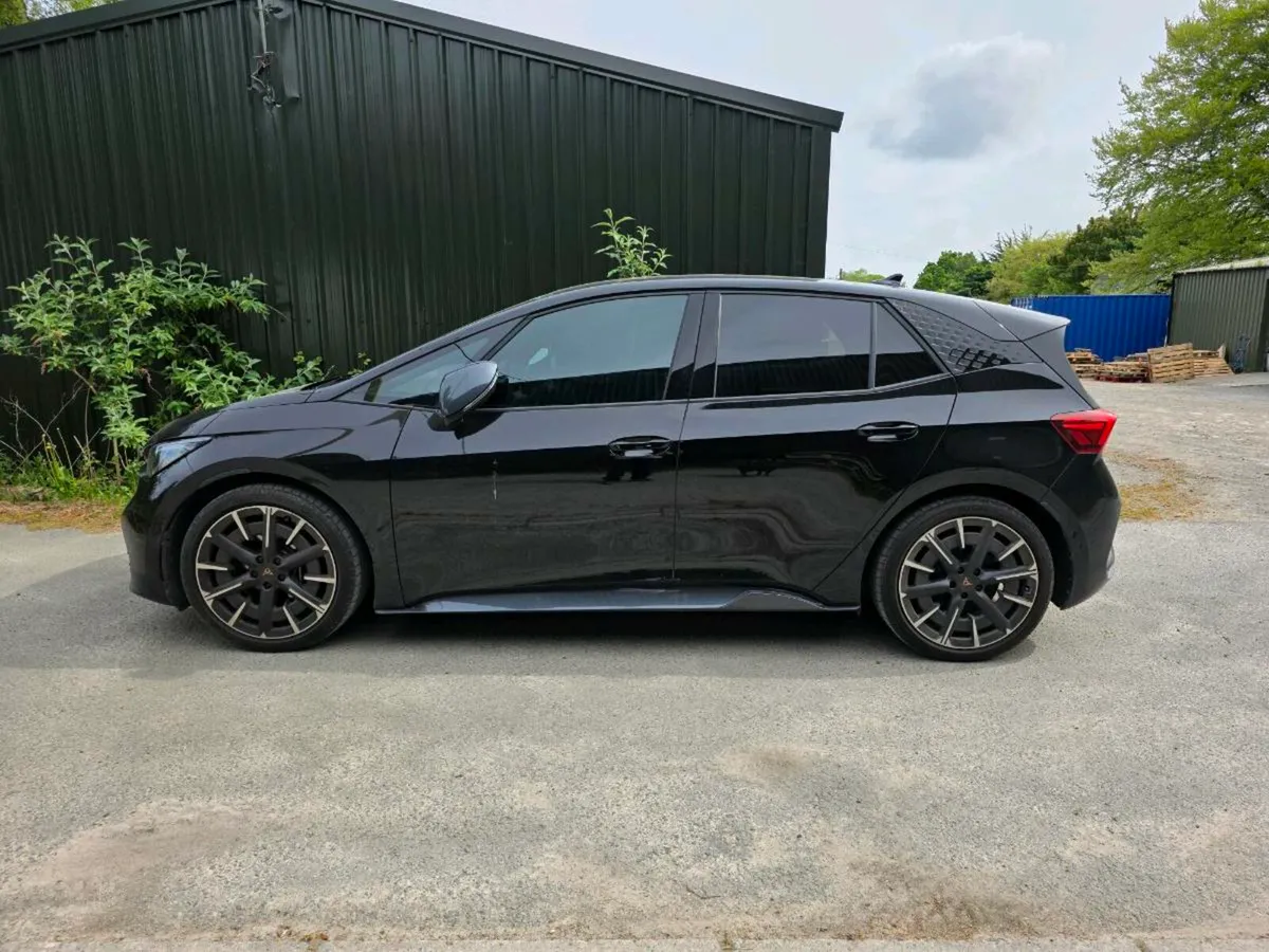 Cupra Born E. Boost *pan roof* - Image 2