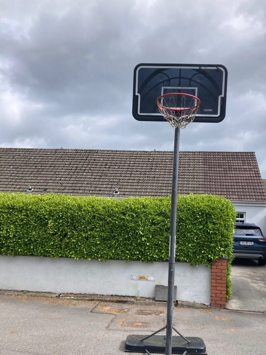 Basketball Stand