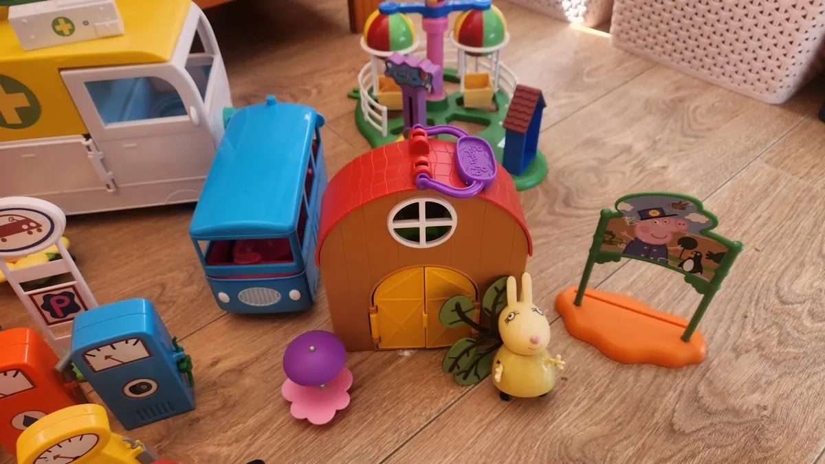 Peppa pig large bundle - Image 4