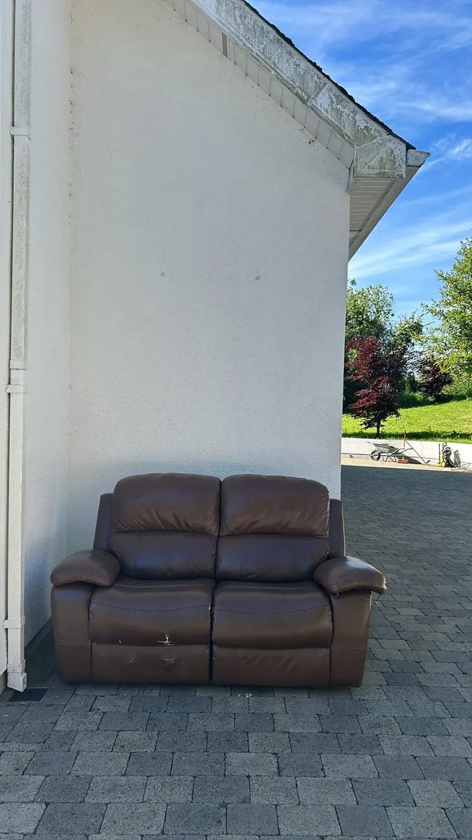 Brown leather two seater recliner - Image 4