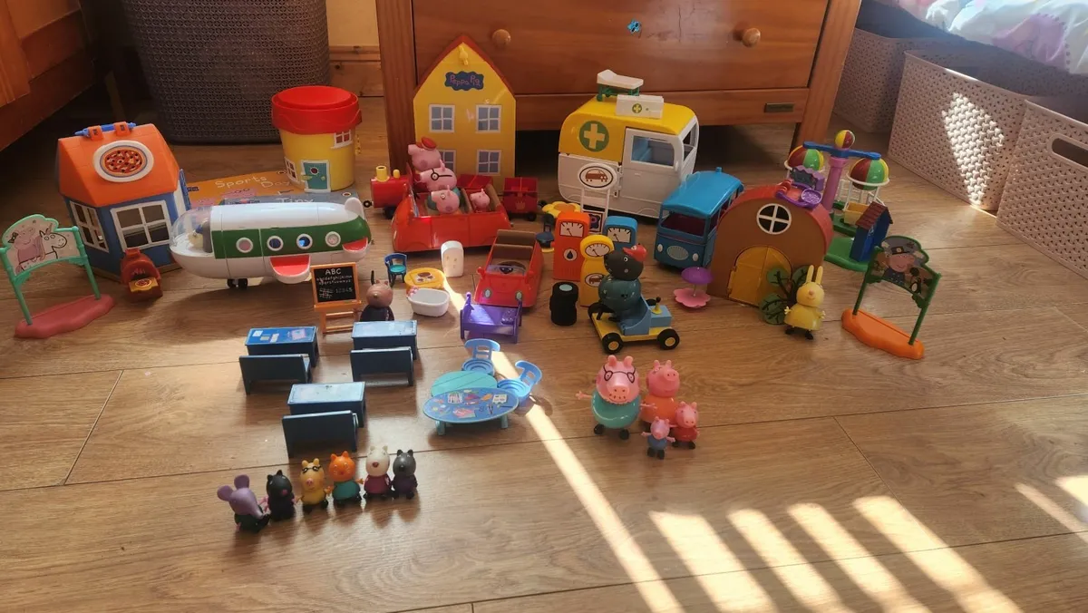Peppa pig large bundle - Image 1