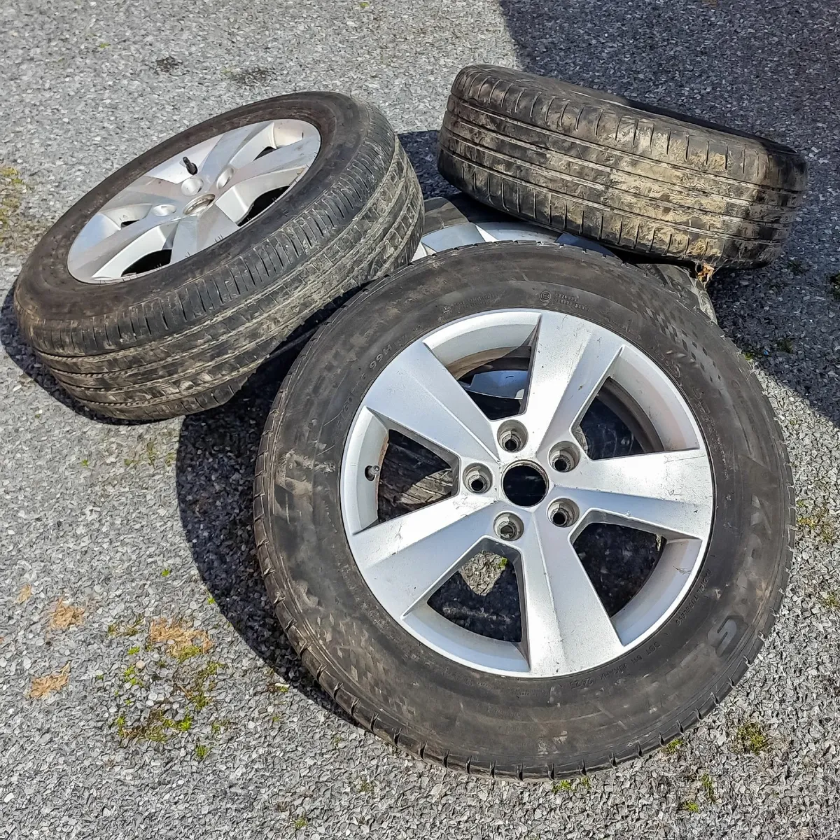 Diamondback tyre wheels 215/60r16 XL with alloy - Image 1