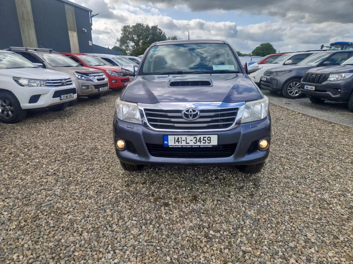 Toyota Hilux 3.0 D4D Invincible - Image 2