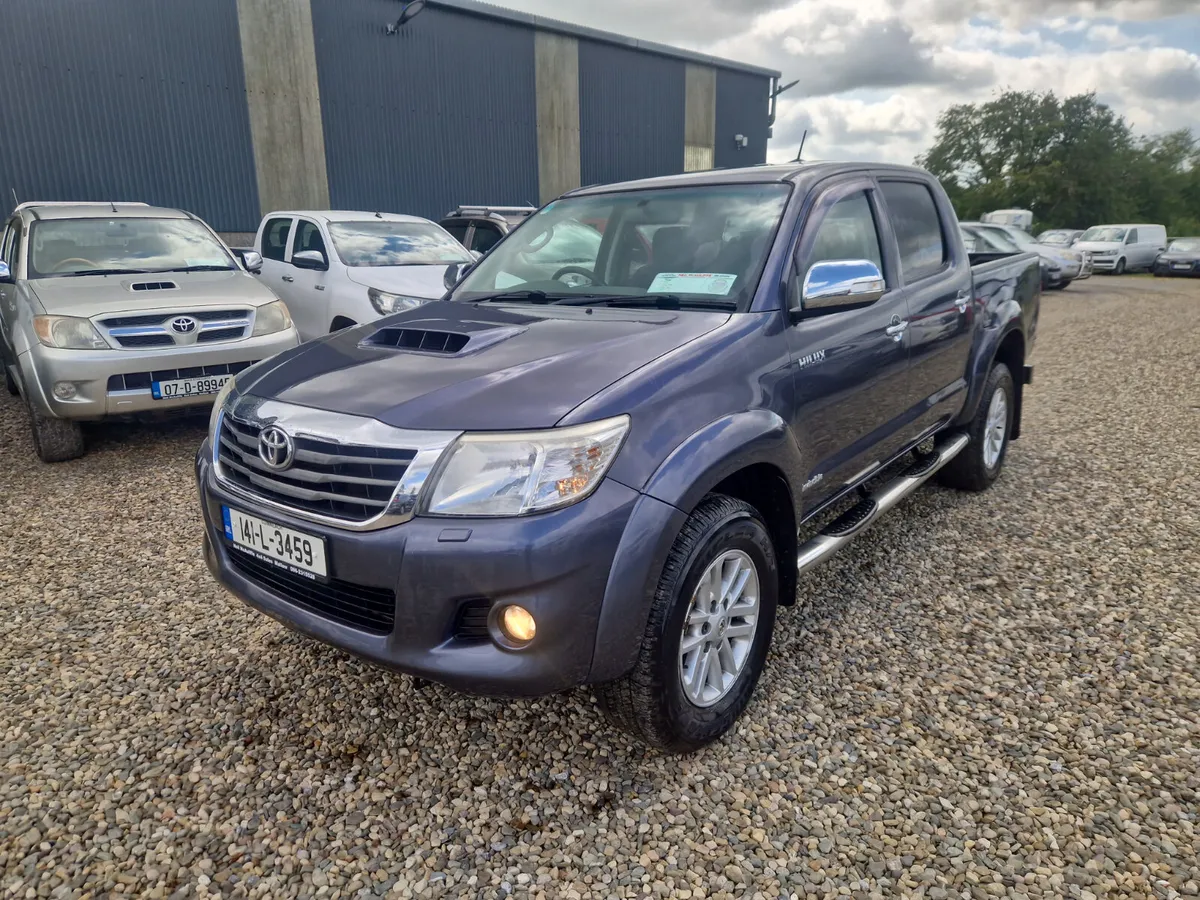 Toyota Hilux 3.0 D4D Invincible - Image 4