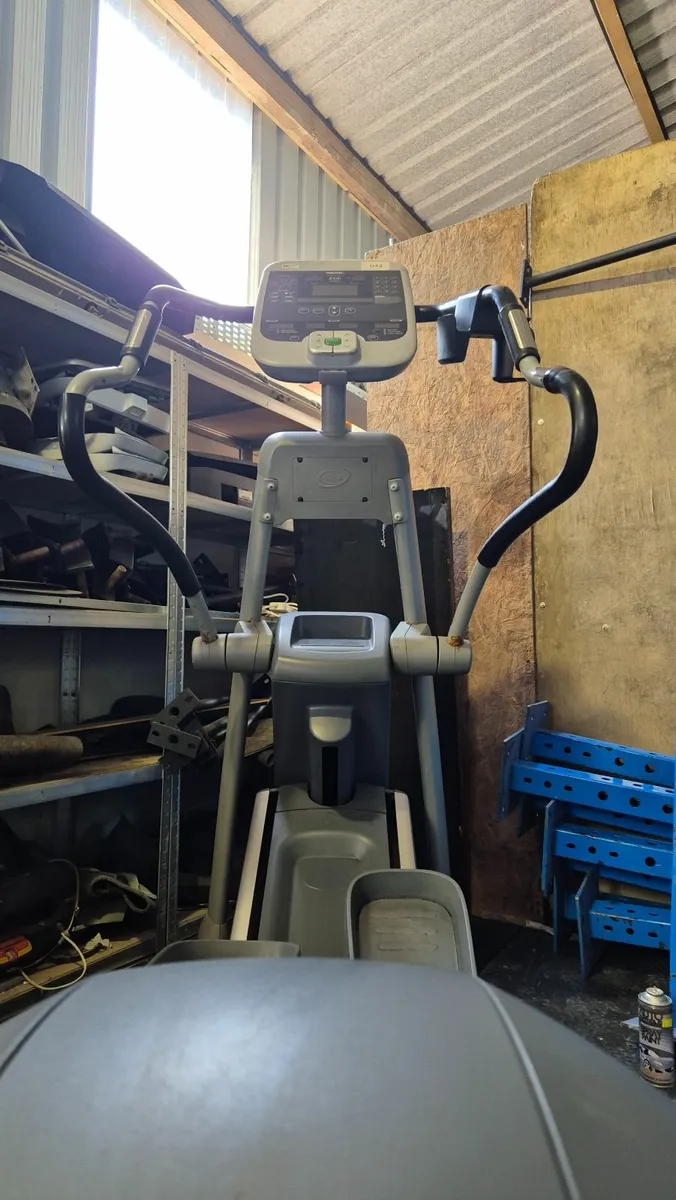 PRECOR CROSSOVER MACHINE TOP BRAND TO CLEAR - Image 2