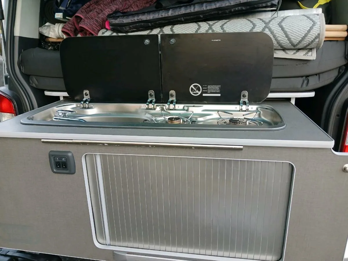 Professional camping pod/kitchen - Image 3