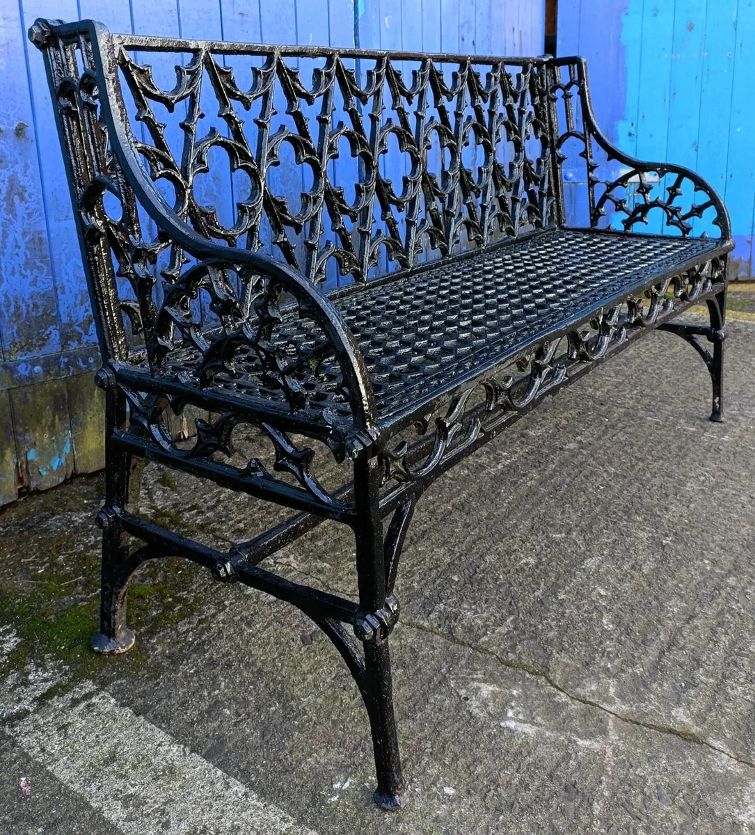 ANTIQUE GARDEN BENCH - Image 2