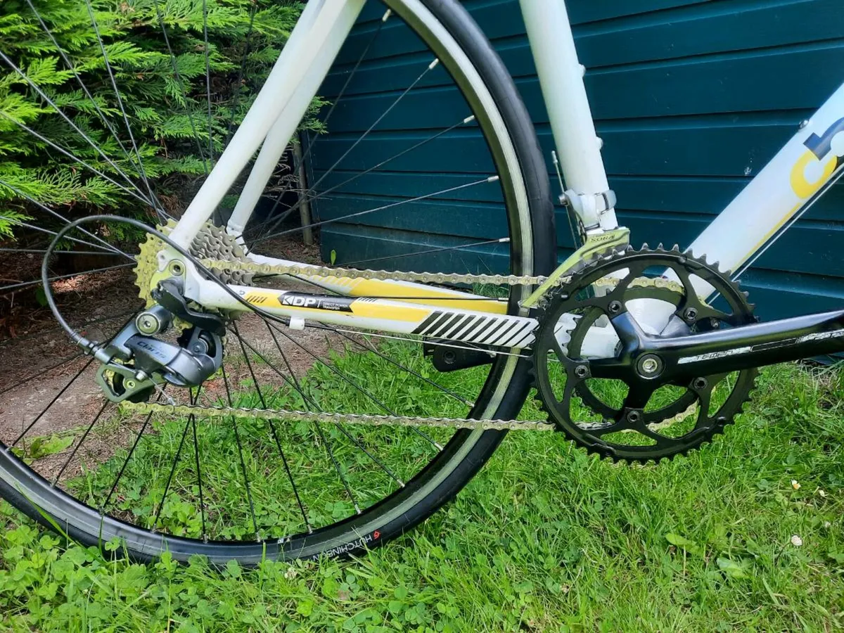 Boardman Sport 22"Road Bike - Image 3