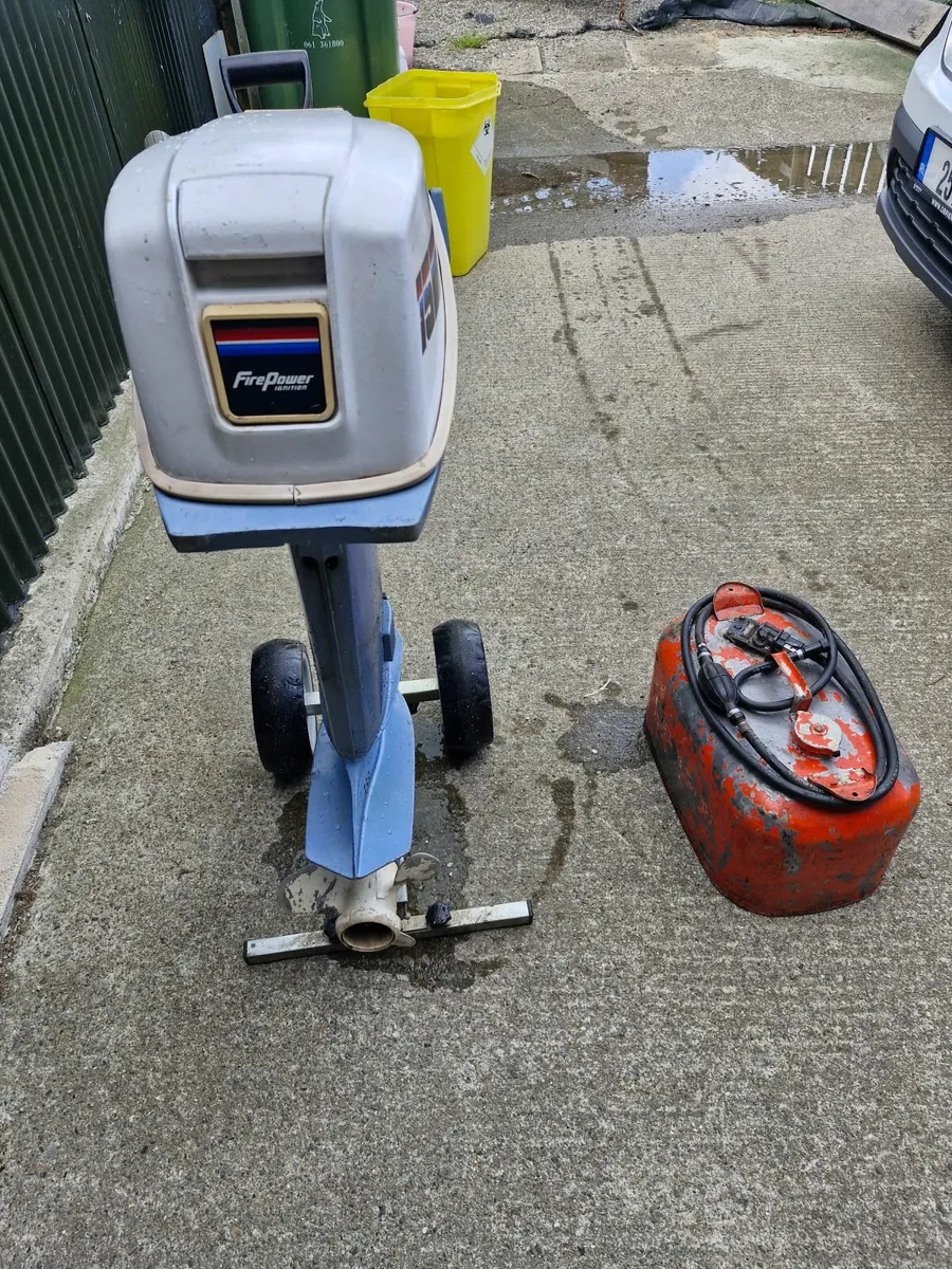 15 hp Evinrude - Image 1
