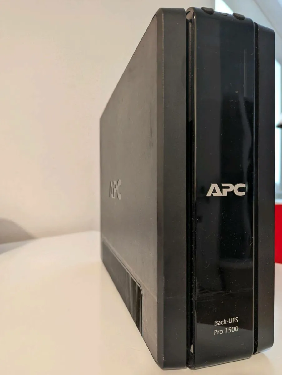 APC Back-UPS Pro 1500 - Image 1