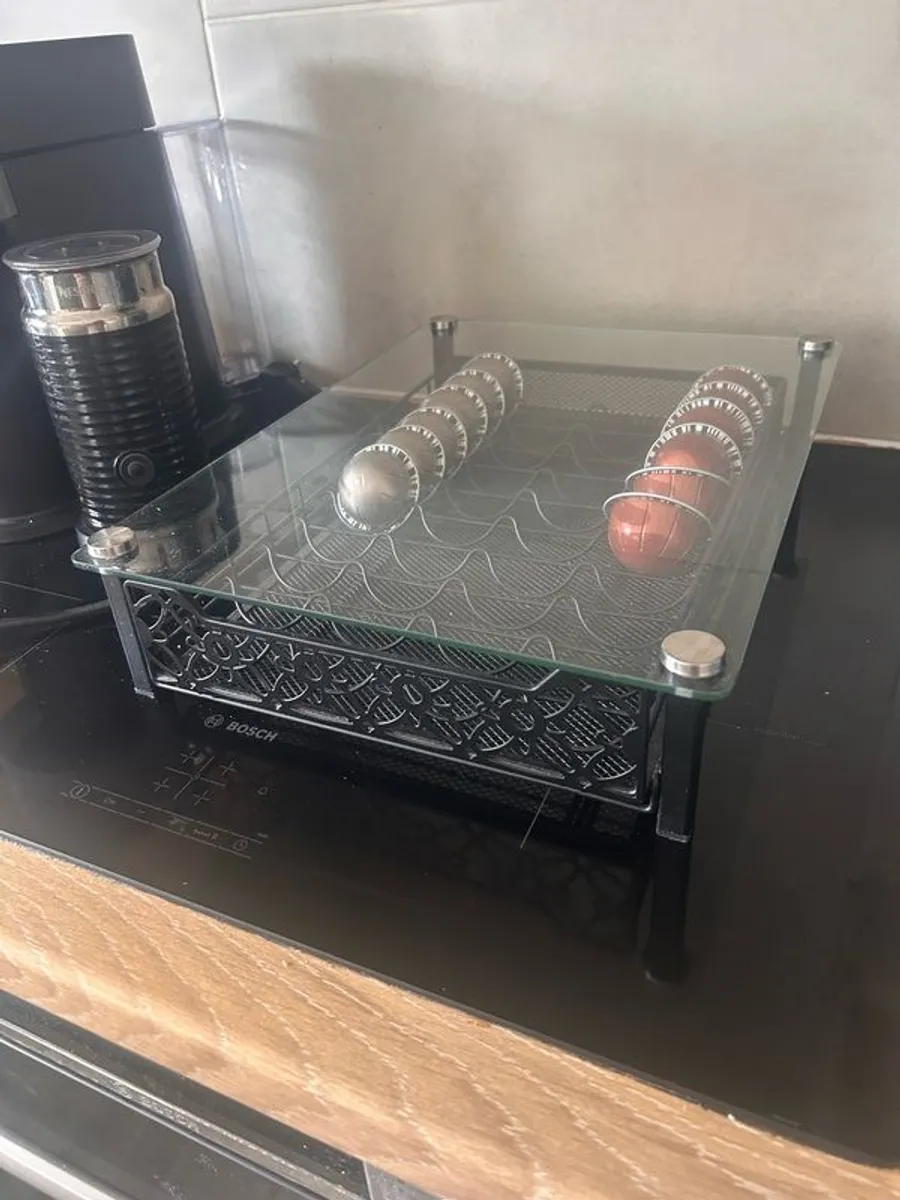 Nespresso Coffee machine with frother - Image 4
