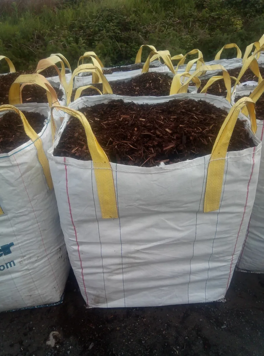 Topsoil, compost,bark mulch, Moss peat, firewood - Image 4