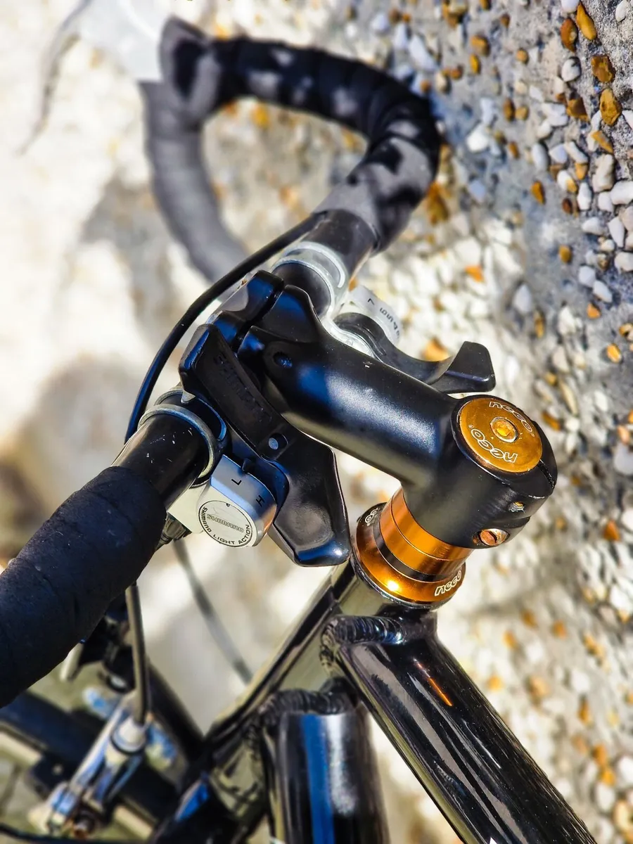 MURRAYFOX Pace 1.0 Road Bike – Lightweight & Fast - Image 1