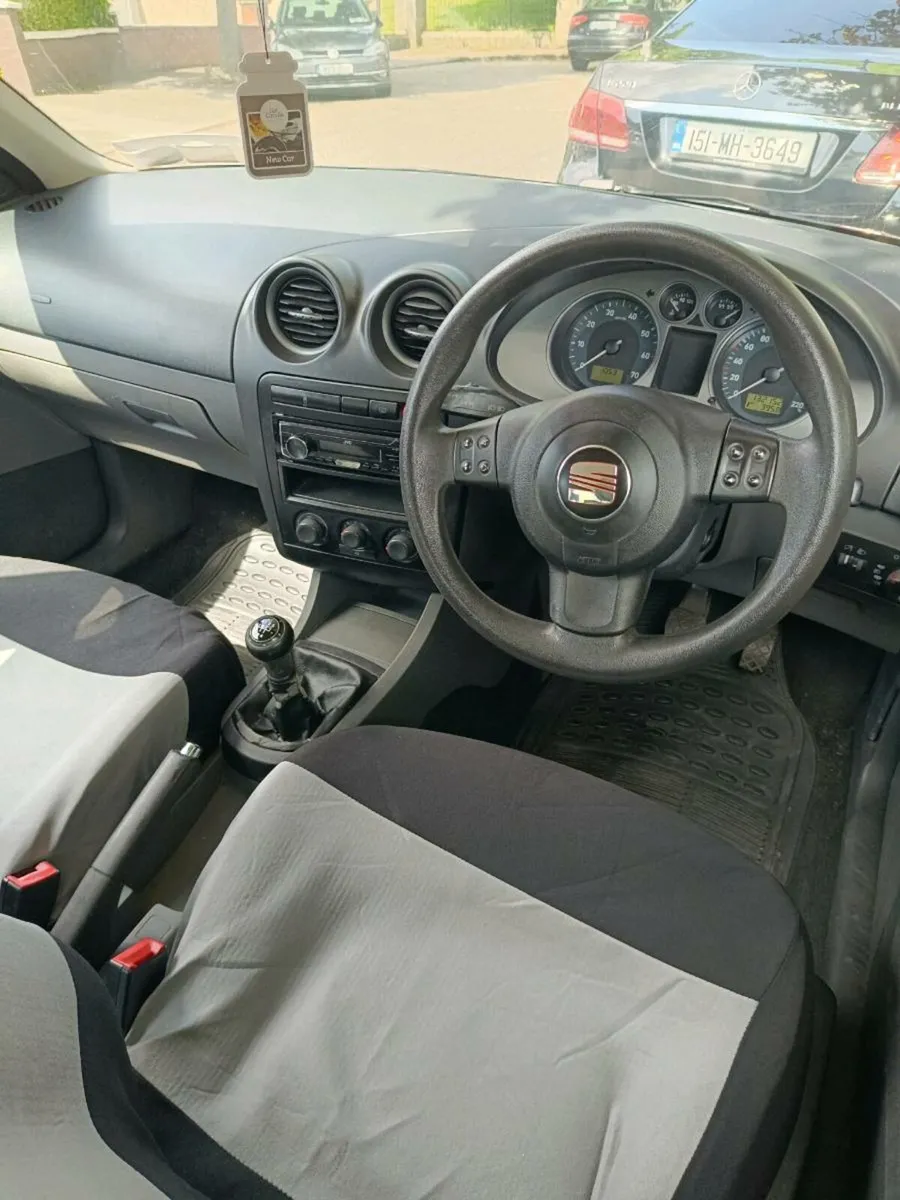 Low mileage and taxed till March 26 - Image 4