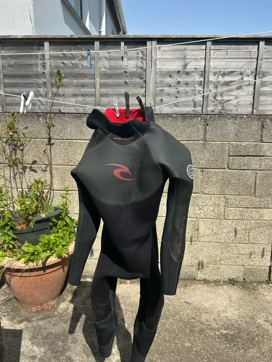 Wetsuit Ripcurl surfing - Image 2