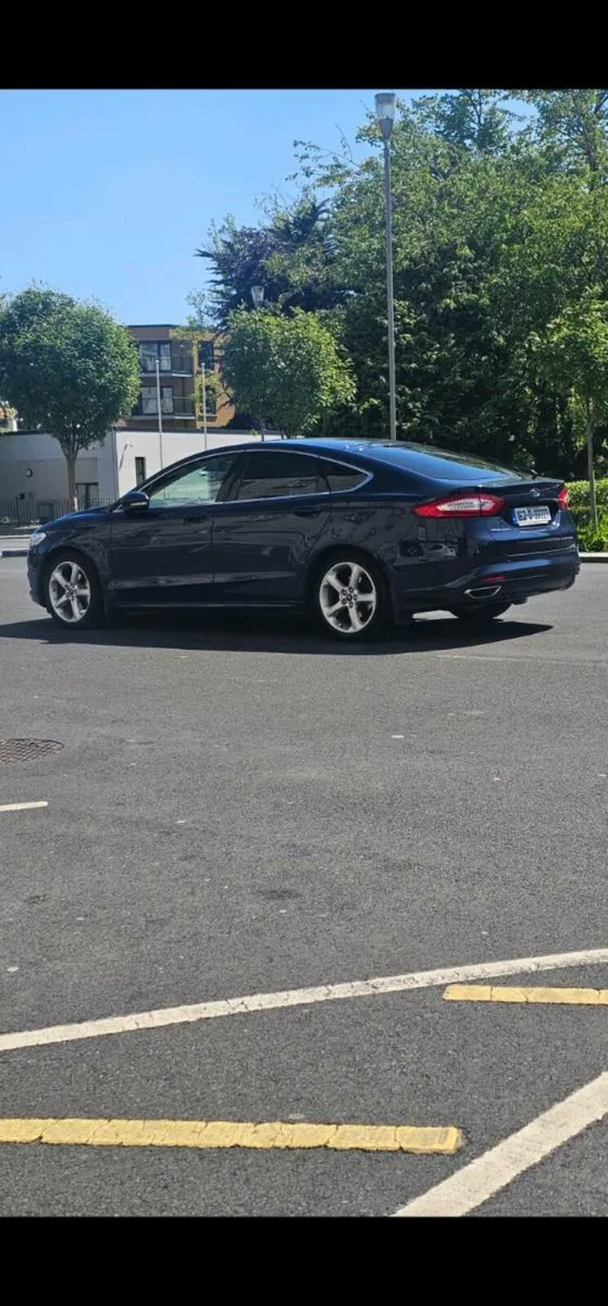 Car - Image 1