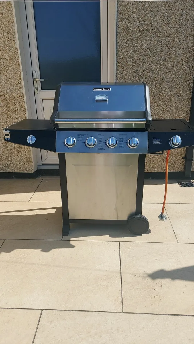 BBQ  Master Cook Classic 500 5 Burner BBQ - Image 1