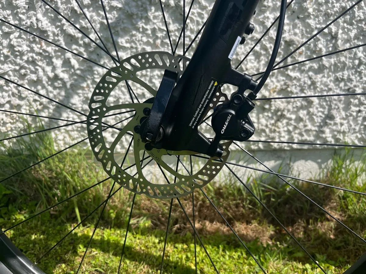 Giant Roam 2 Disc Hybrid Excellent Condition - Image 3