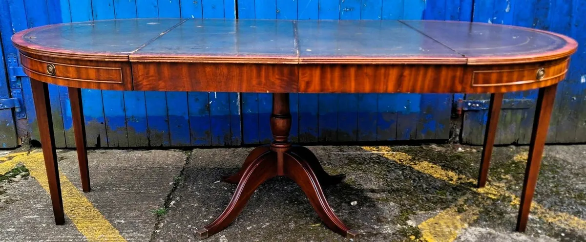 Extendable Drum Dining Table - Image 2