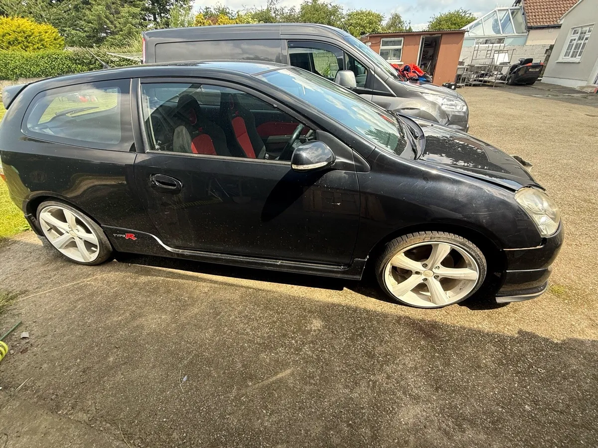 Honda ep3 civic type r (rolling shell) - Image 2