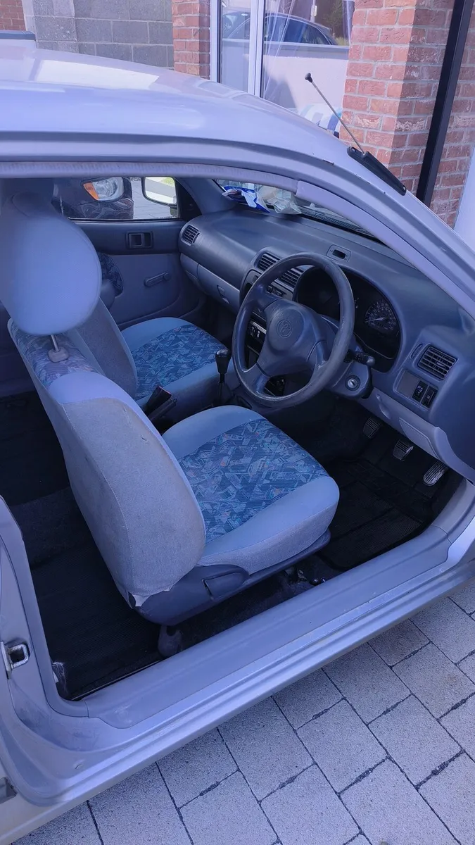 Toyota starlet - Image 2