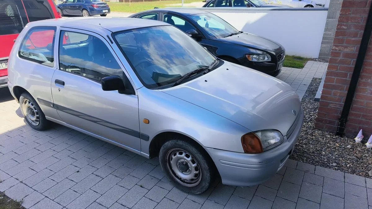 Toyota starlet - Image 3