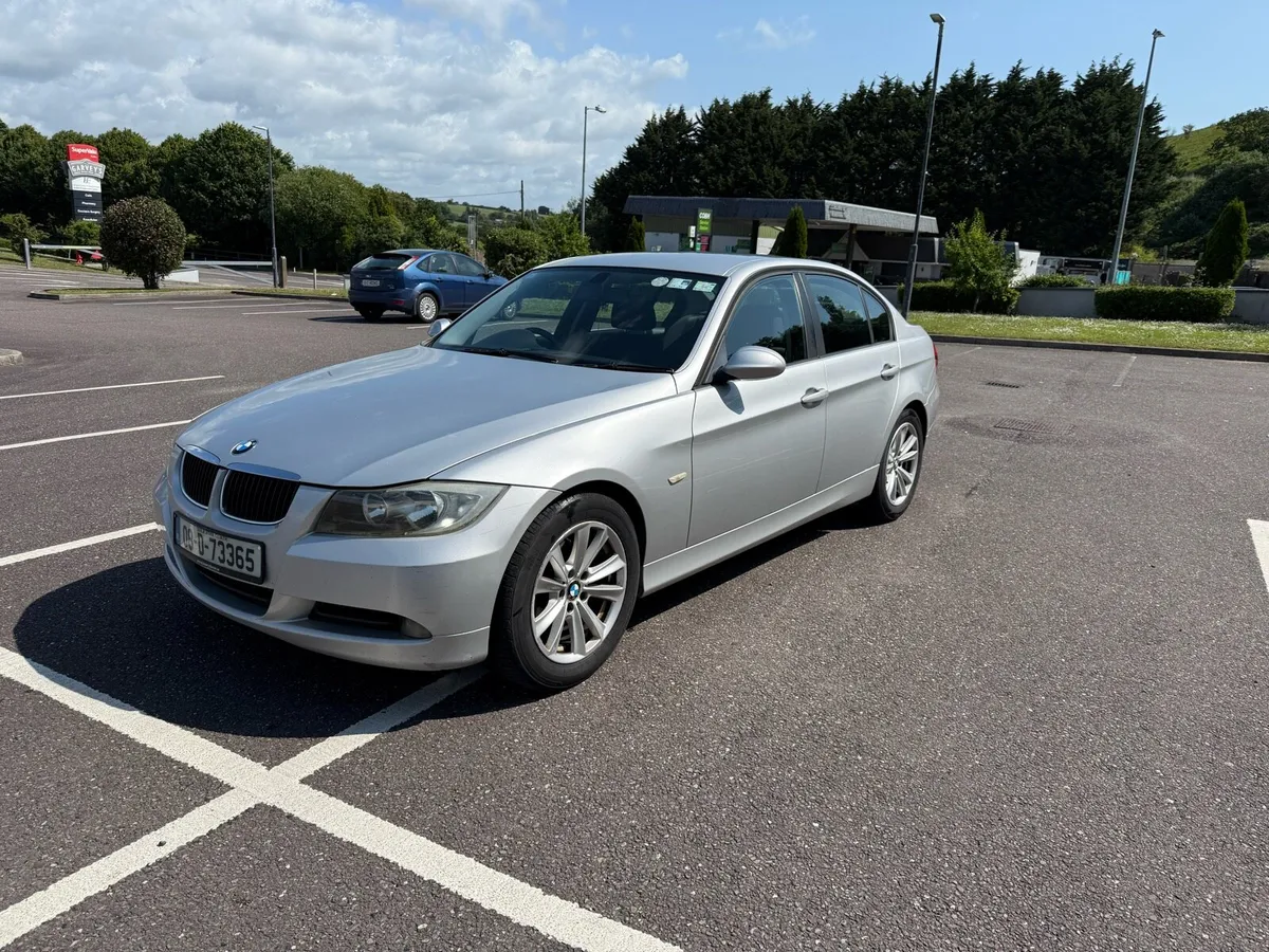 BMW 318d - Image 1
