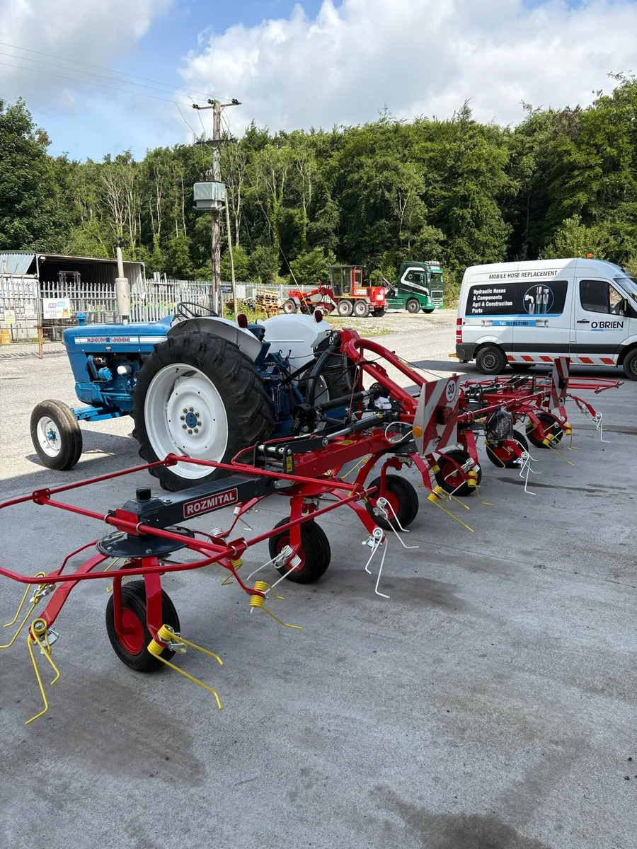 Rozmital OZ-676 tedder - hooked tine - Image 2