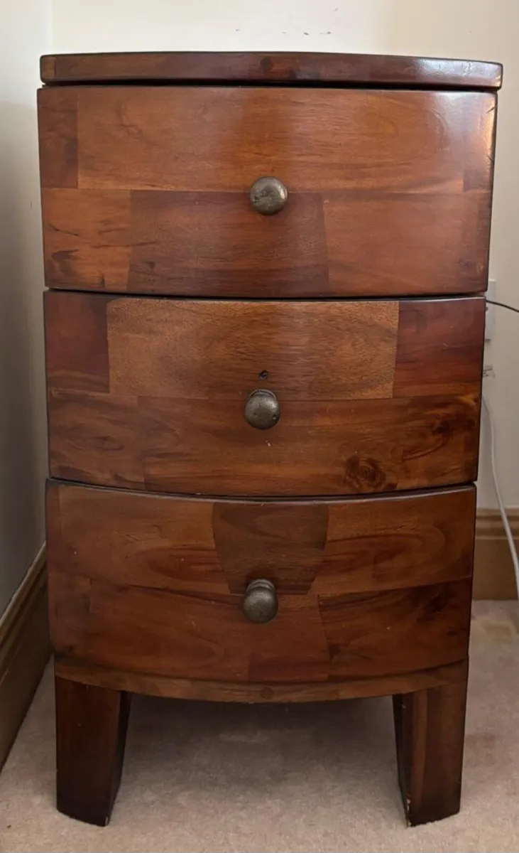 Bed - Super King size & 2 x matching lockers - Image 4