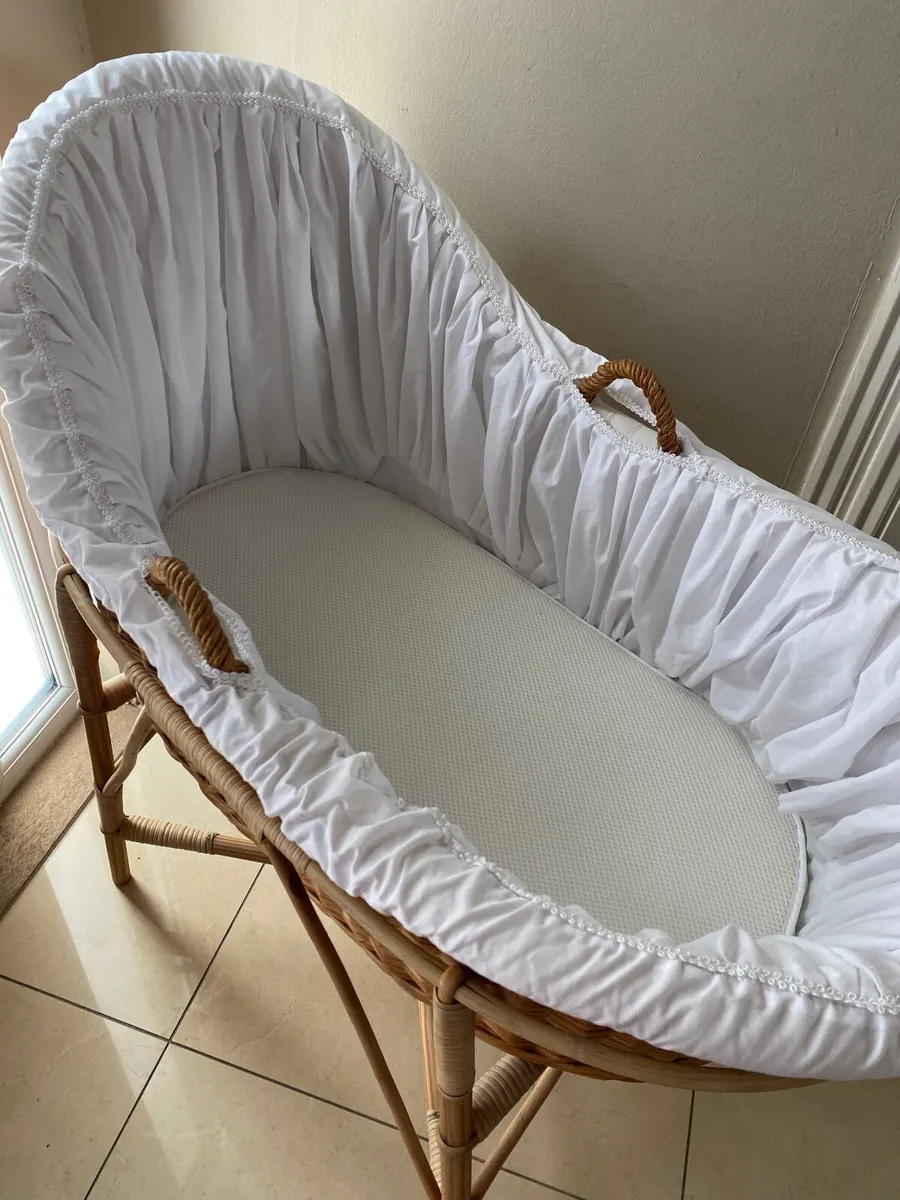 Moses Basket - Image 1